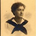 Photo of Margaret Munro, 1915