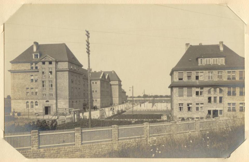 Exterior buildings and grounds, Heidelberg P.O.W. Camp, Germany, Aug. 1916, WWI