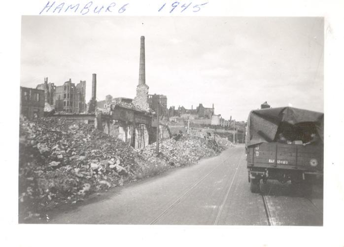 Hamburg 1945 - front